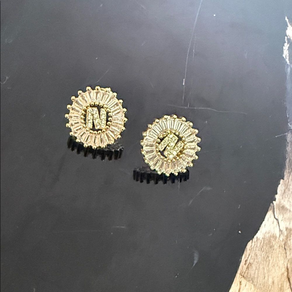 Gold Stud Initial Earrings Letter "N" - BRAND NEW Studs
